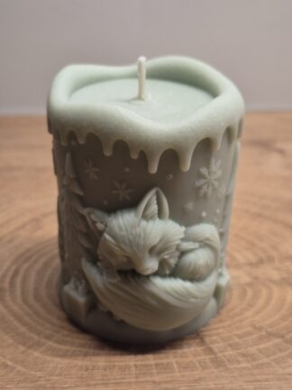 Magava rebasega talvine roheline küünal