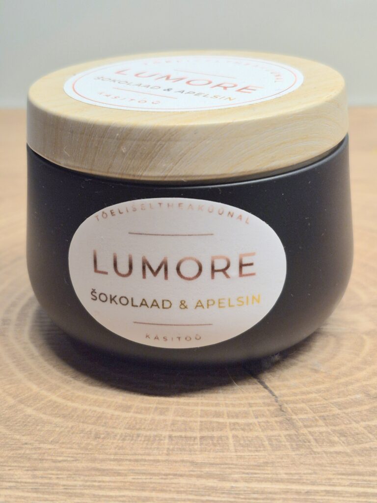 šokolaad ja apelsin must ümar tops