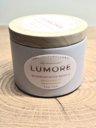 suhkrustatud roos valge tops kaanega